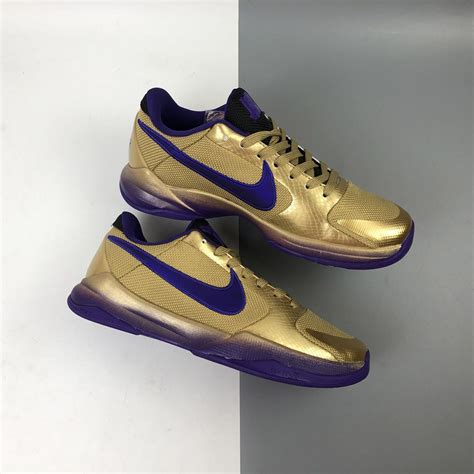 Undefeated x Nike Kobe 5 Protro “Hall of Fame” Metallic Gold/Field ...