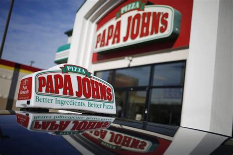 Papa John's Delivery Fee - How Much Is It? - HowChimp