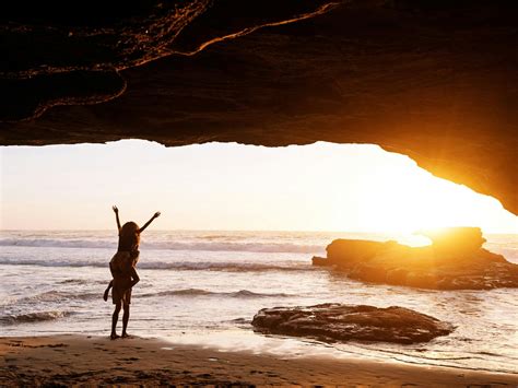 Caves Beach | NSW Holidays & Accommodation, Things to Do, Attractions ...