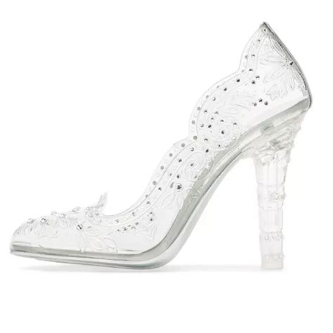 16 Cinderella Wedding Shoes Everyone Will Love - Magical Day Weddings