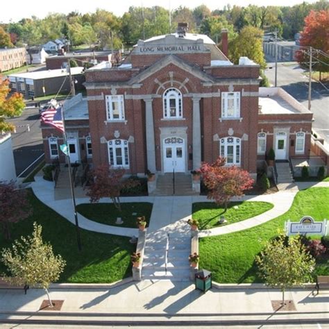 Farmington City Hall - 110 W Columbia St