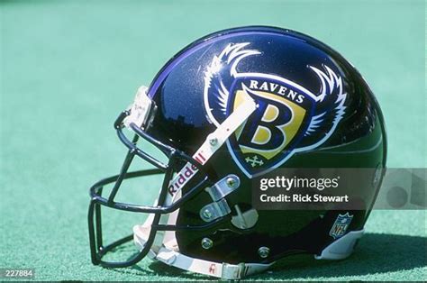 805 Baltimore Ravens Helmet Stock Photos, High-Res Pictures, and Images ...