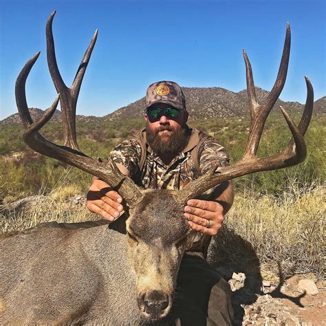 Trophy Sonoran Mule Deer | Mexico Outfitters Unlimited