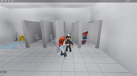 PLAYING TOILET SIMULATOR(roblox) - YouTube