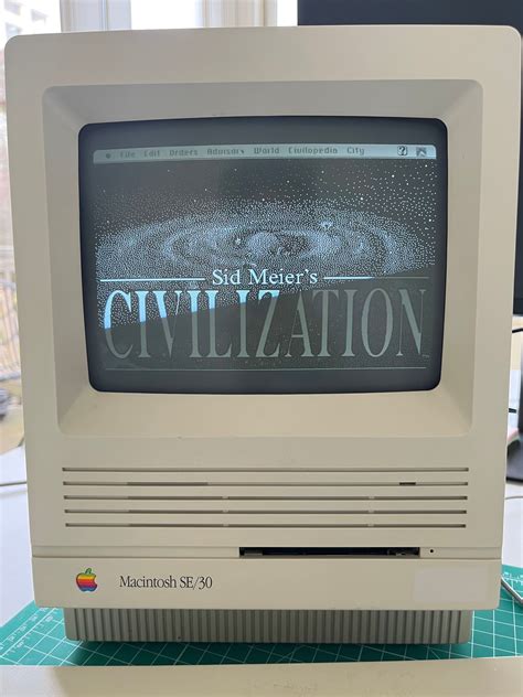 My New Old Apple Macintosh SE/30 Computer