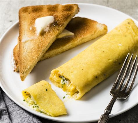 For Mother's Day, Roll Up A French-Style Omelet As A Way To Say 'I Love You' : NPR