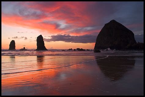 Sunset at Haystack Rock (0524) | Sunset at Haystack Rock, Ca… | Flickr