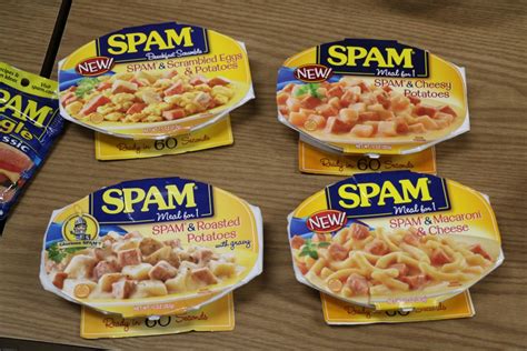 Students sample SPAM® products - Meat Science