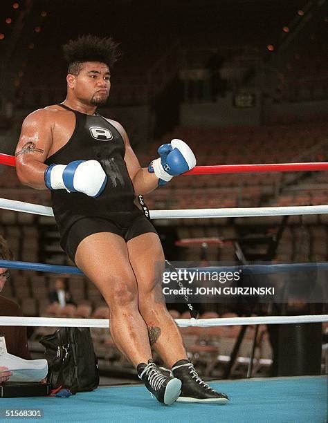 95 David Tua Training Session Stock Photos, High-Res Pictures, and ...