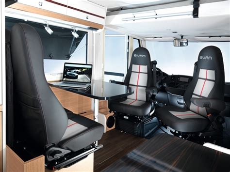 Dethleffs Evan motorhome - with young people in mind • CampRest.com