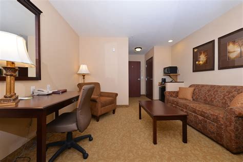 Comfort Inn & Suites McMinnville Wine Country McMinnville, Oregon, US - Reservations.com