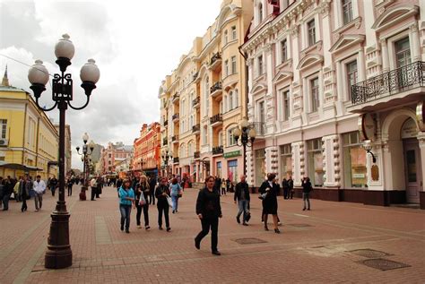 Shopping in Moscow: from GUM to Izmailovo market