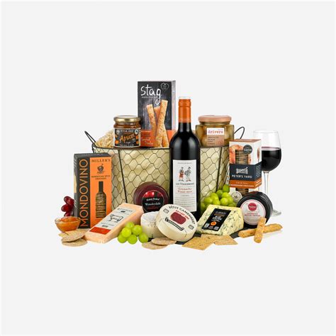 9 best cheese hampers to splurge on this Christmas | House & Garden