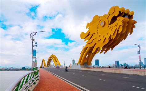 Danang Dragon Bridge - A Famous Attraction in Danang