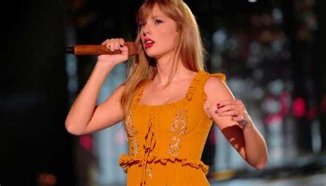 Taylor Swifts 2024 International Tour: Singer Announces Dates - The Celeb Post