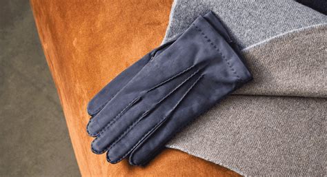 The best winter gloves for men + how to style them | OPUMO Magazine