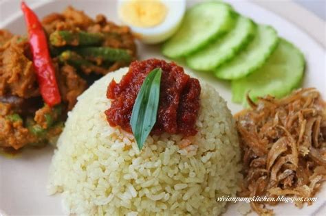 Pandan Nasi Lemak with Tumeric Chicken | Nasi lemak, Tumeric chicken ...