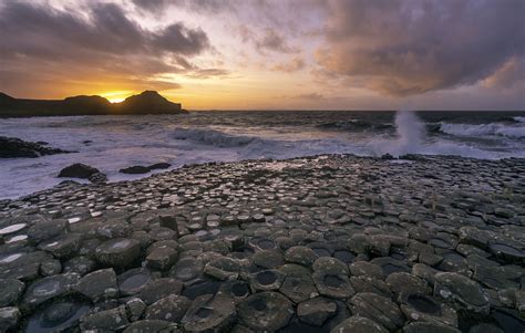 Giants Causeway Sunset – Telepathic Stuntman