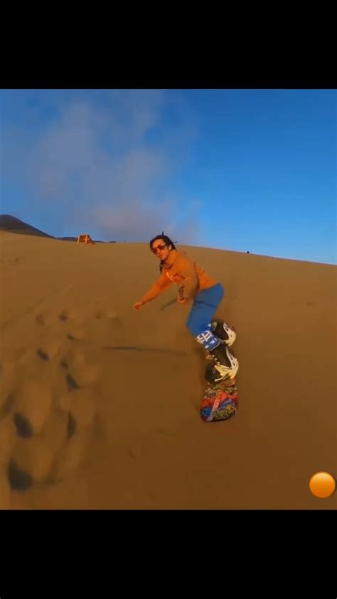 Snowboarding on sand dunes (sandboarding?) : r/Damnthatsinteresting