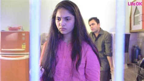 Savdhaan India - Watch Episode 40 - A Daughter's Plight on Disney+ Hotstar