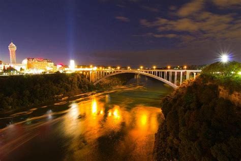 Rainbow Bridge Niagara Falls