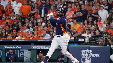 Astros vs. Mariners Game 2: Yordan Alvarez's 2-run homer powers Houston ...