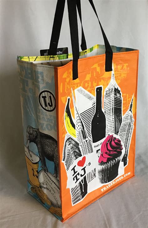 Trader Joe’s Reusable Grocery Tote Bag from New York – Greetings from the Past