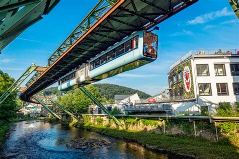 Wuppertaler Schwebebahn GTW-15 Elba - Galerie Saudade