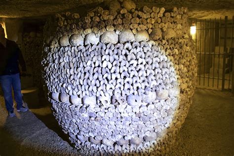 The Unbelievable Story of the Paris Catacombs | Walks of Italy Blog