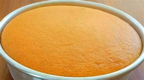 4 Ingredient Vanilla Sponge Cake