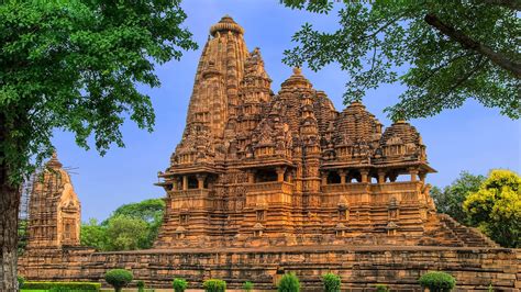 Khajuraho : History, Sightseeing, How To Reach & Best Time To Visit | Adotrip