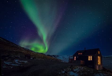 12 Best Airbnbs in Iceland: Igloos, Vacation Rentals + House for Rent