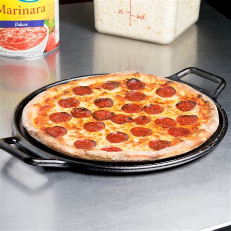 Lodge Pro-Logic P14P3 Pre-Seasoned Cast Iron 14" Baking Pan with Loop Handles | Cast iron pizza ...