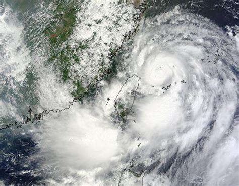 NASA sees Typhoon Trami passing Taiwan for China landfall