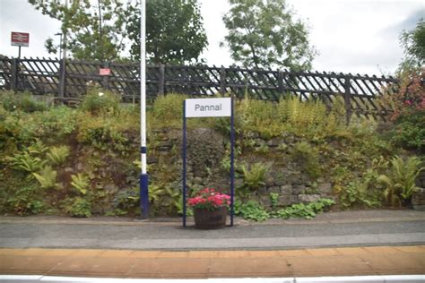 Pannal Station © N Chadwick cc-by-sa/2.0 :: Geograph Britain and Ireland