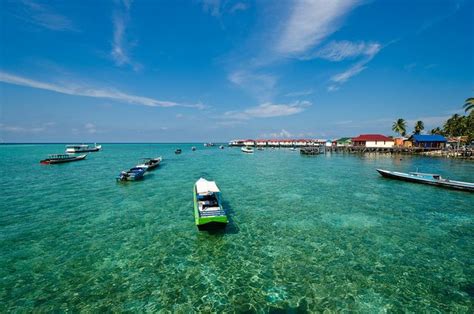 Pulau Derawan | Indonesia tourism, Borneo, Tourism