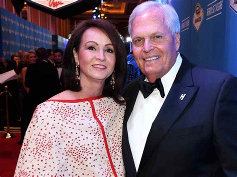 Rick Hendrick's Net Worth, Salary, Wife and Assets