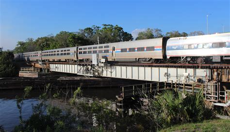 Amtrak launches Silver Star traditional dining ‘pilot’ - Trains