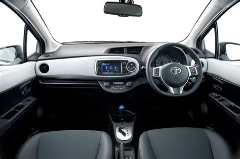 Yaris Hybrid Interior (2012 - 2014) - Toyota Media Site