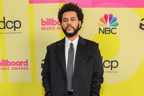 The Weeknd retires his red suit at Billboard Music Awards 2021