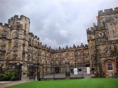 Climber & Explorer: Lancaster Castle or Her Majesty's Prison