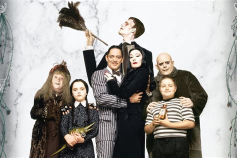 THE ADDAMS FAMILY (1991) • Frame Rated