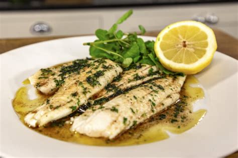 Medium Fresh Lemon Sole Fillets – Peets Plaice