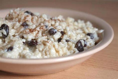 Arroz con leche y pasas - Recetinas