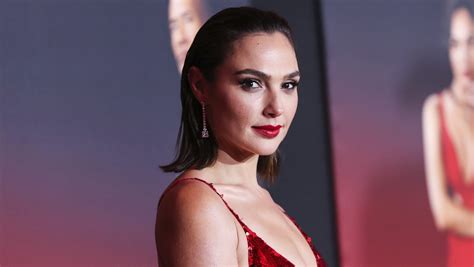 Gal Gadot ‘Cleopatra’ Movie Being Circled By Universal – Deadline