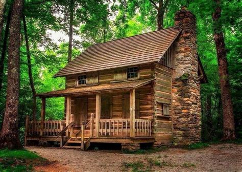 Pin by Susan Busby on Cabin in the Woods | Small log cabin, Rustic cabin, Log cabin homes