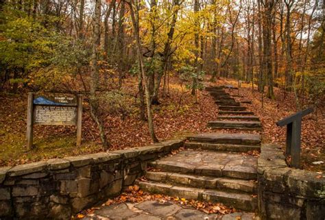 10 Hikes for the Best Fall Colors in Virginia's Blue Ridge