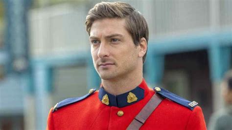 Daniel Lissing Starring in New Christmas Movie on GAC Family | Heavy.com