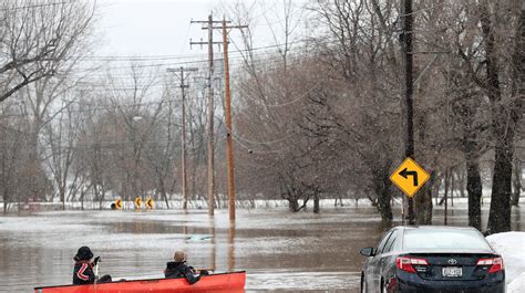 Wisconsin weather: Officials continue to monitor Green Bay flooding