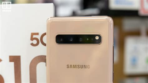 Samsung S10 5G first look: A supersized phone with six cameras - The new phone has a stunning 6 ...